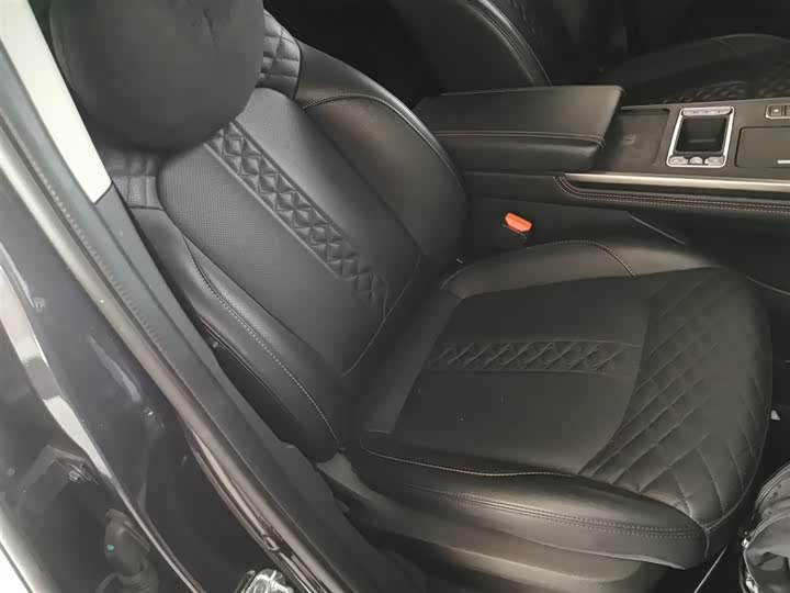 Фото 25 - Exeed TX