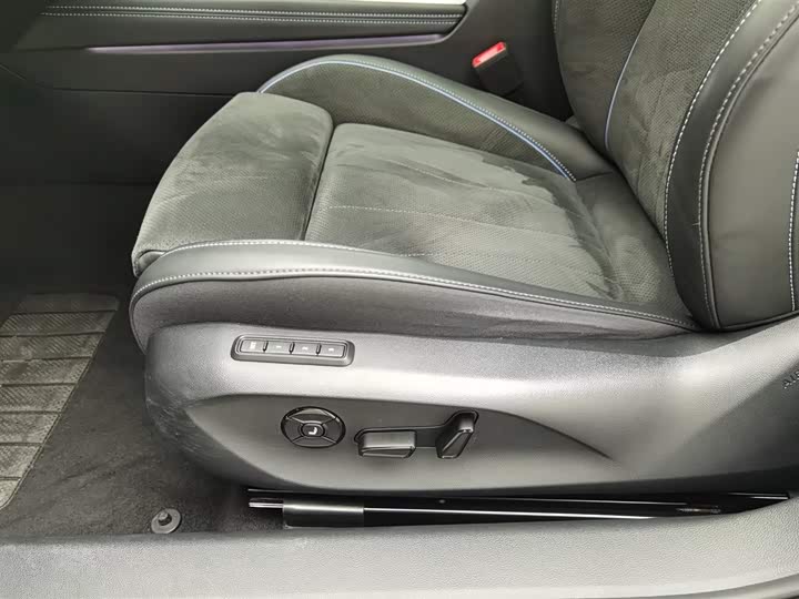 Фото 20 - Volkswagen Passat