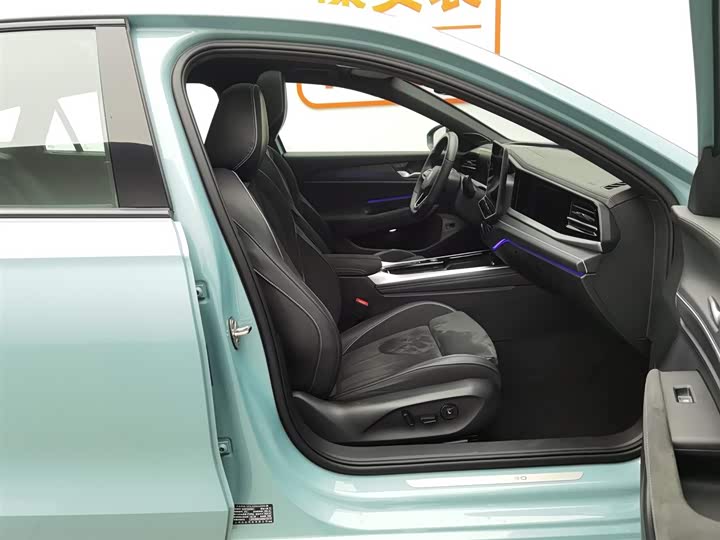 Фото 23 - Volkswagen Passat