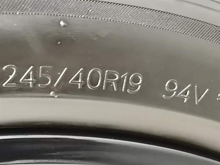 Фото 24 - Volkswagen Passat