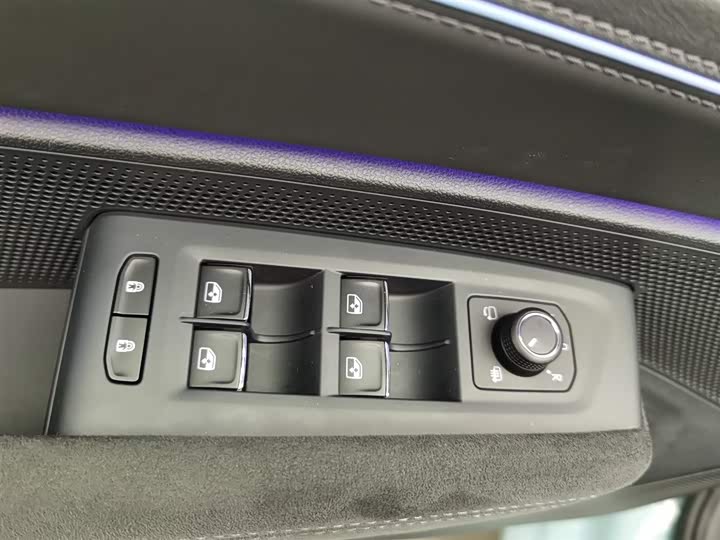 Фото 9 - Volkswagen Passat