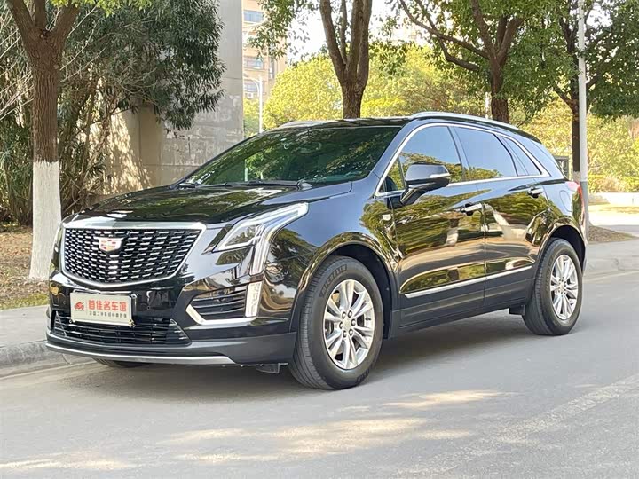 Фото 1 - Cadillac XT5