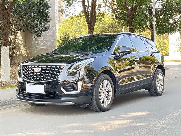 Фото 2 - Cadillac XT5