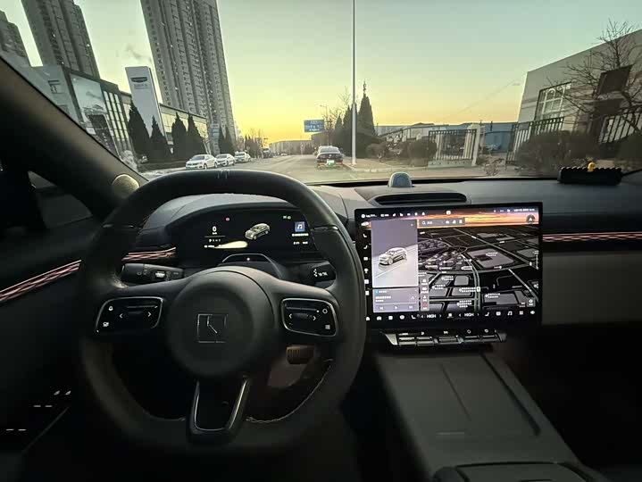 Фото 10 - Zeekr 7X