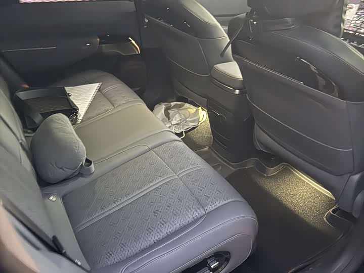 Фото 9 - Zeekr 7X