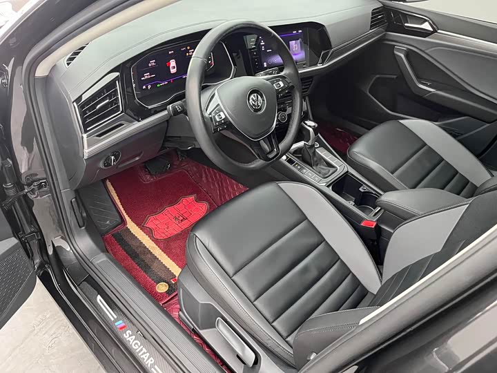 Фото 18 - Volkswagen Sagitar L