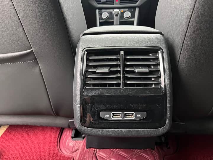 Фото 21 - Volkswagen Sagitar L