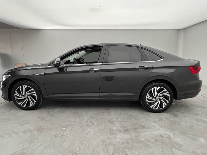 Фото 4 - Volkswagen Sagitar L