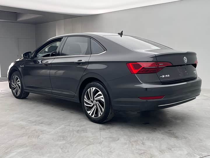 Фото 9 - Volkswagen Sagitar L