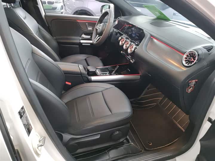 Фото 25 - Mercedes-Benz EQA