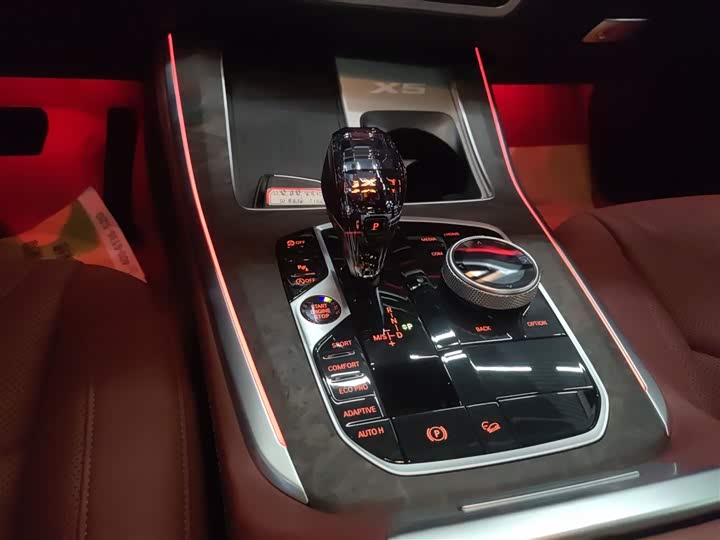 Фото 14 - BMW X5