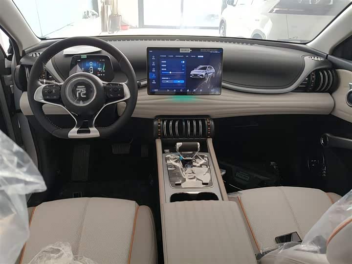 Фото 10 - BYD Yuan Plus