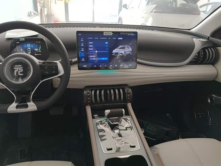 Фото 13 - BYD Yuan Plus