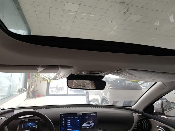 Фото 18 - BYD Yuan Plus