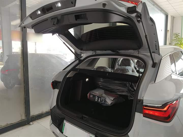 Фото 19 - BYD Yuan Plus