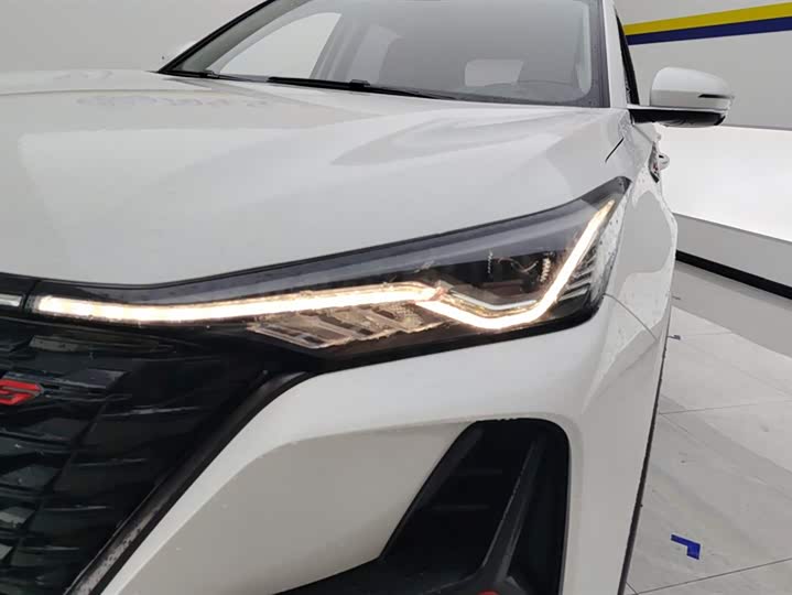 Фото 5 - Changan CS75 Plus