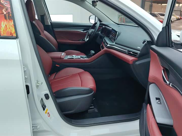 Фото 8 - Changan CS75 Plus