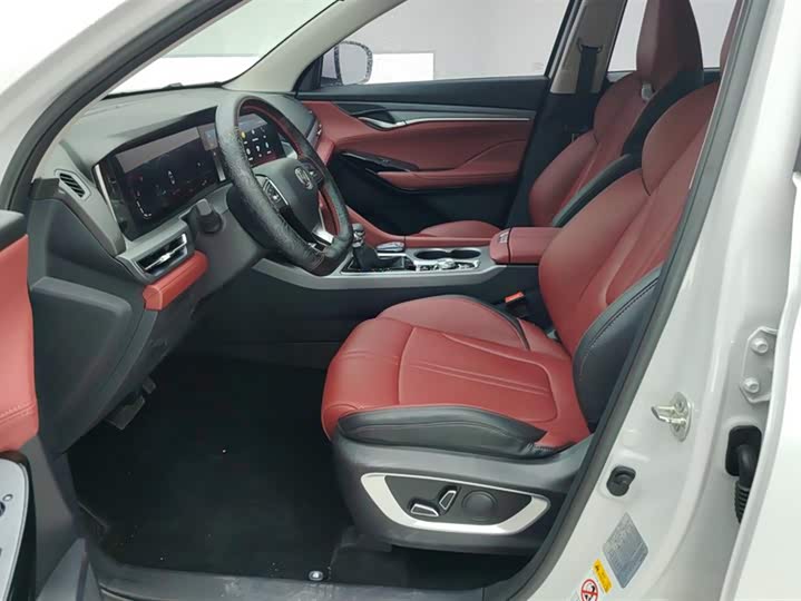 Фото 9 - Changan CS75 Plus