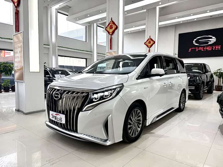 Фото 1 - GAC Trumpchi M8