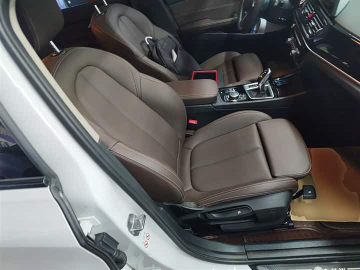 Фото 25 - BMW 1 Series