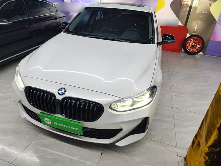 Фото 3 - BMW 1 Series