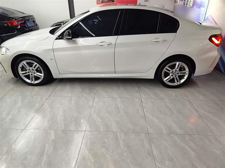 Фото 5 - BMW 1 Series