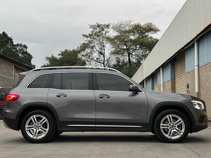 Фото 5 - Mercedes-Benz GLB-Class