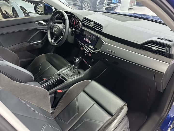 Фото 13 - Audi Q3 Sportback