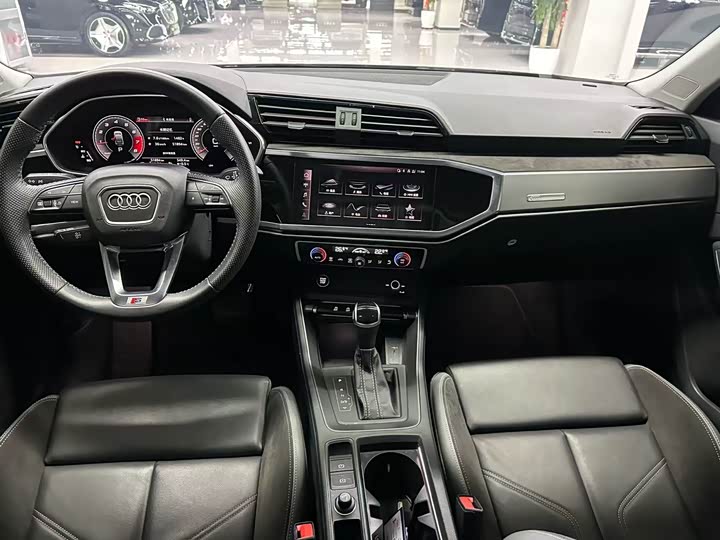 Фото 14 - Audi Q3 Sportback