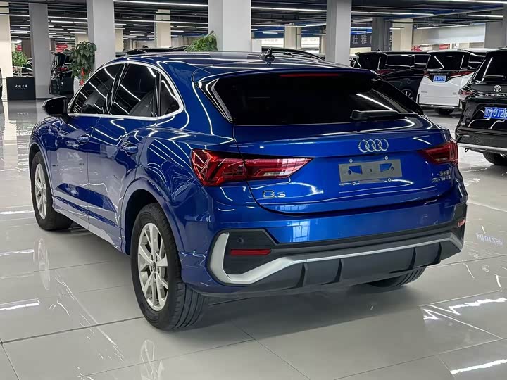 Фото 4 - Audi Q3 Sportback