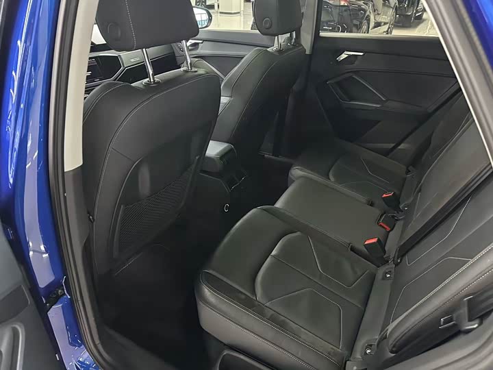 Фото 9 - Audi Q3 Sportback