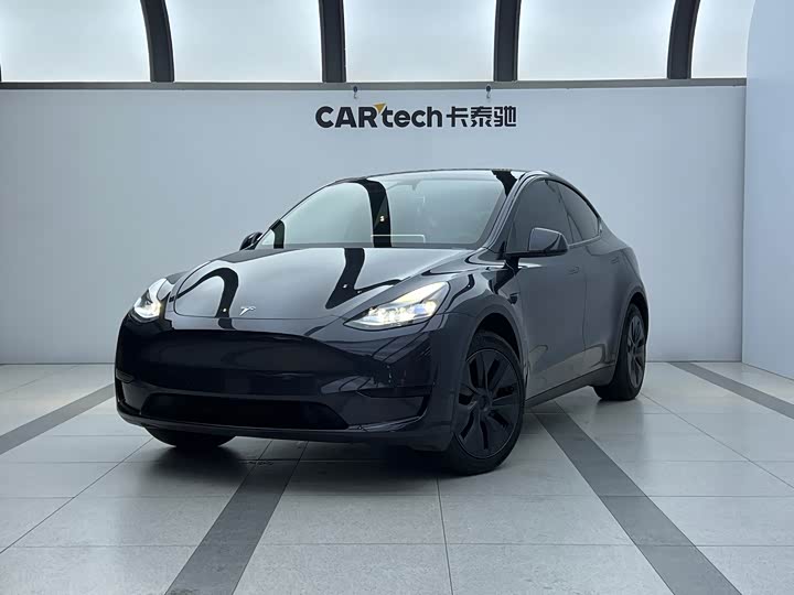 Фото 1 - Tesla Model Y
