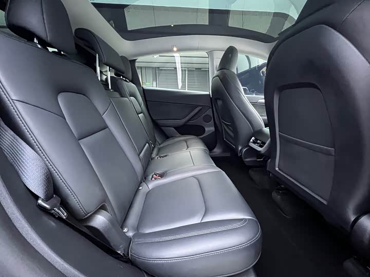 Фото 16 - Tesla Model Y