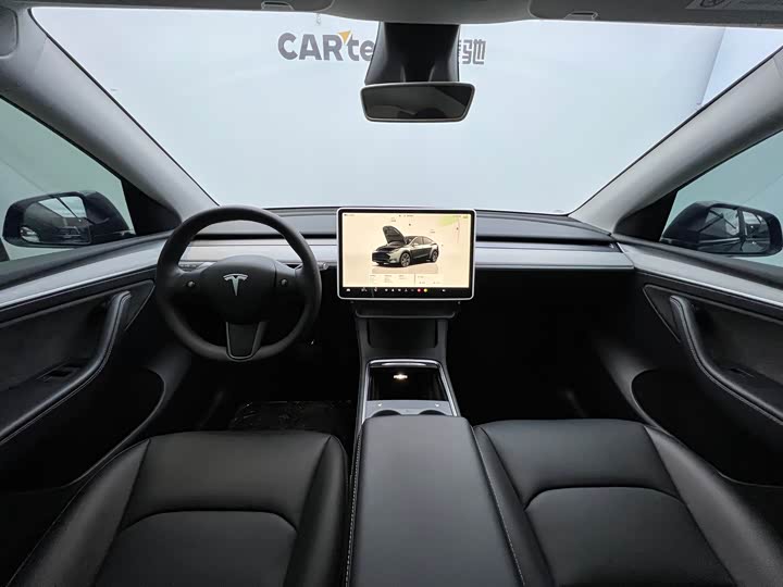 Фото 23 - Tesla Model Y