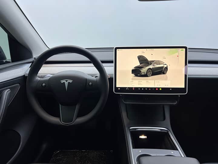 Фото 24 - Tesla Model Y