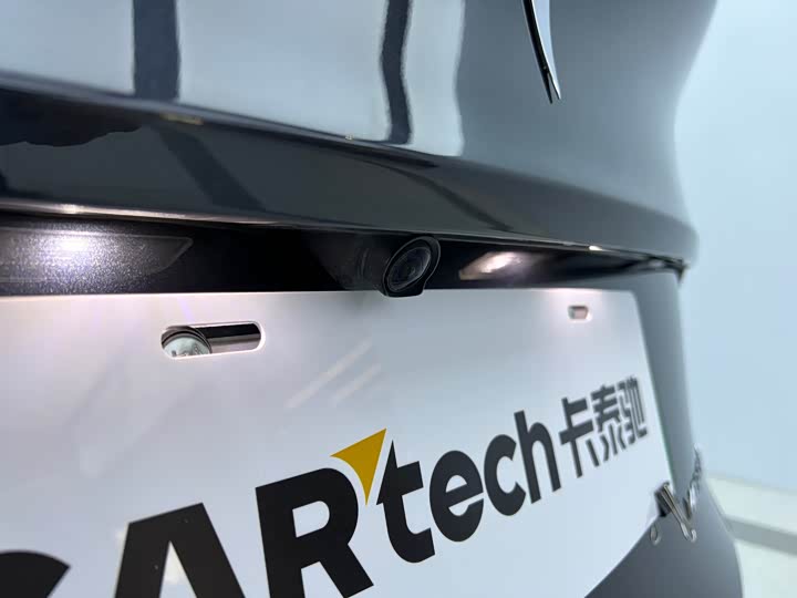 Фото 30 - Tesla Model Y