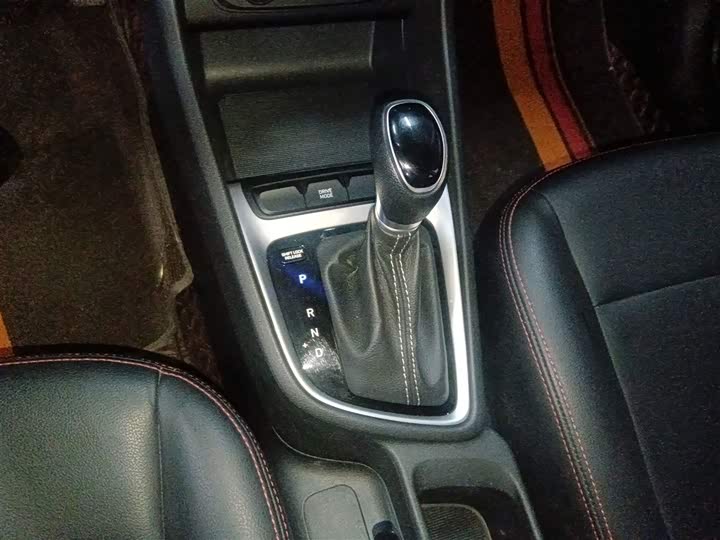 Фото 14 - Hyundai Celesta