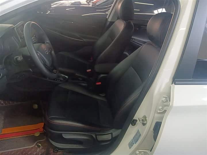 Фото 15 - Hyundai Celesta