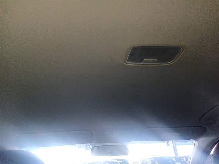 Фото 18 - Hyundai Celesta