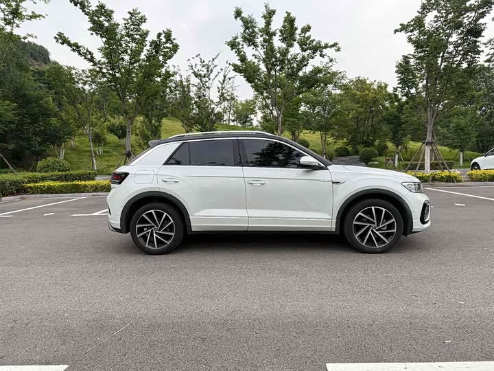 Фото 9 - Volkswagen T-Roc