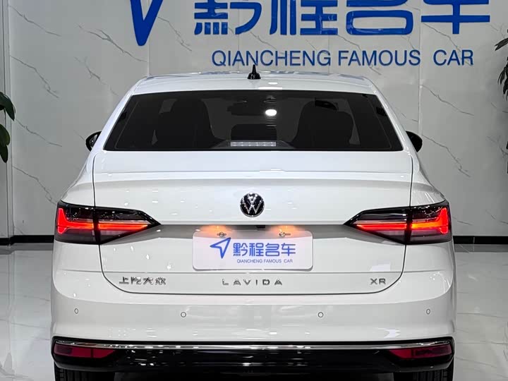 Фото 8 - Volkswagen Lavida