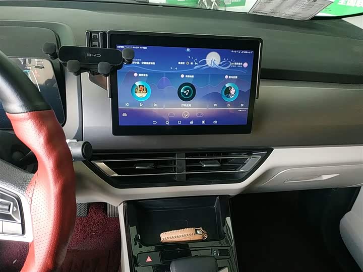 Фото 13 - BYD Yuan Pro