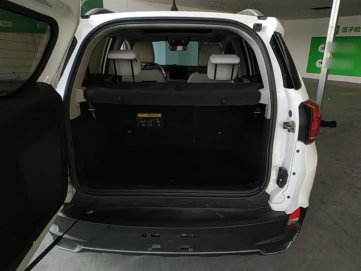 Фото 19 - BYD Yuan Pro