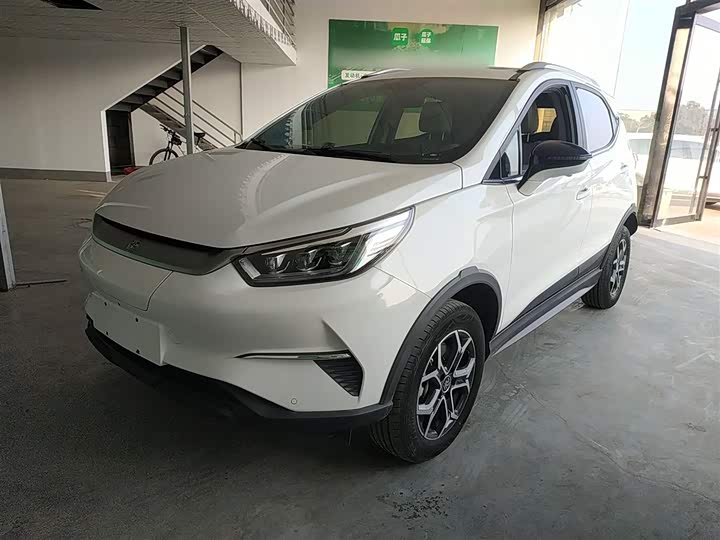 Фото 2 - BYD Yuan Pro