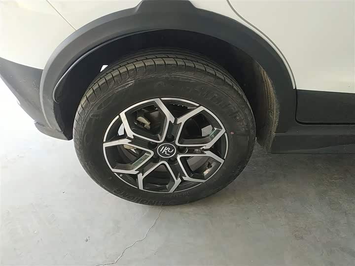 Фото 26 - BYD Yuan Pro