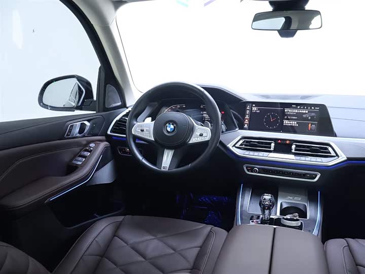 Фото 14 - BMW X5