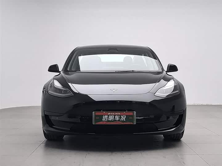 Фото 3 - Tesla Model 3