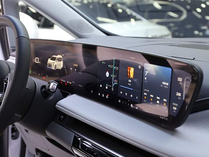 Фото 13 - Buick GL8 ES