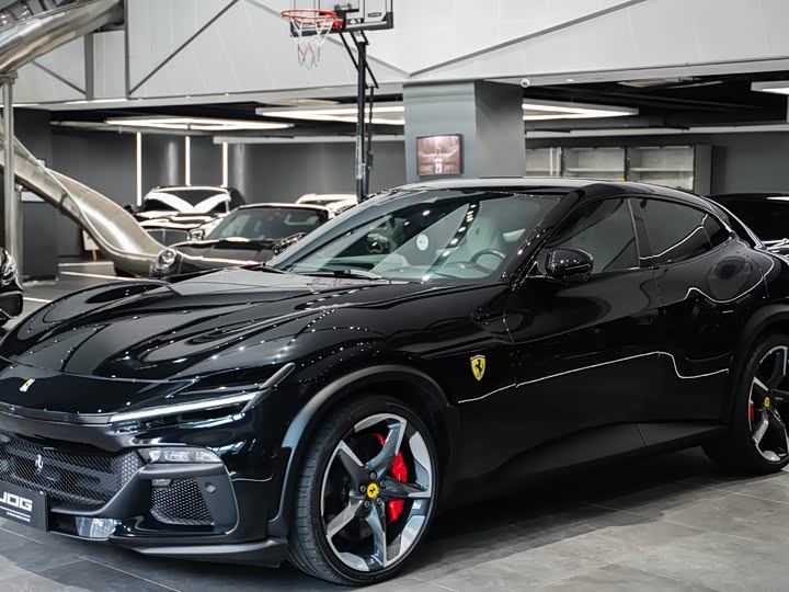 Фото 1 - Ferrari Purosangue