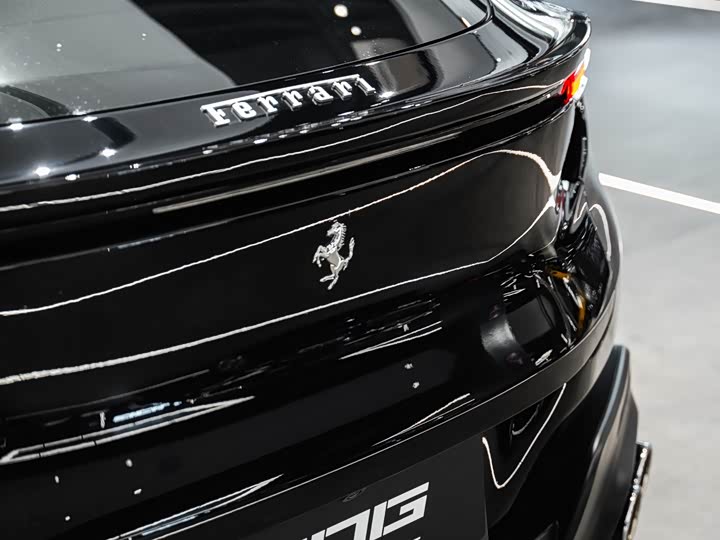 Фото 34 - Ferrari Purosangue